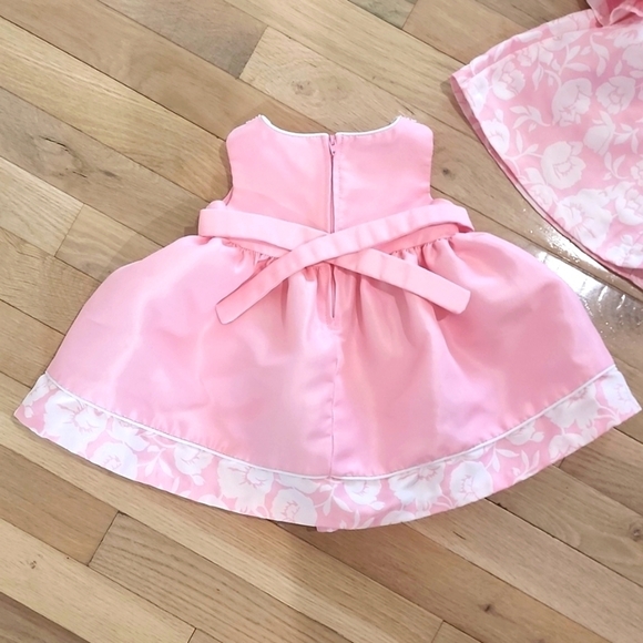 Adorable baby girl's outfit.  Size 6-9 months - Picture 11 of 14